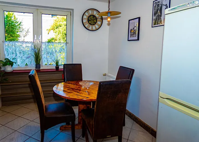 #121 Grosse, Gemuetliche Wohnung In Remscheid-City
