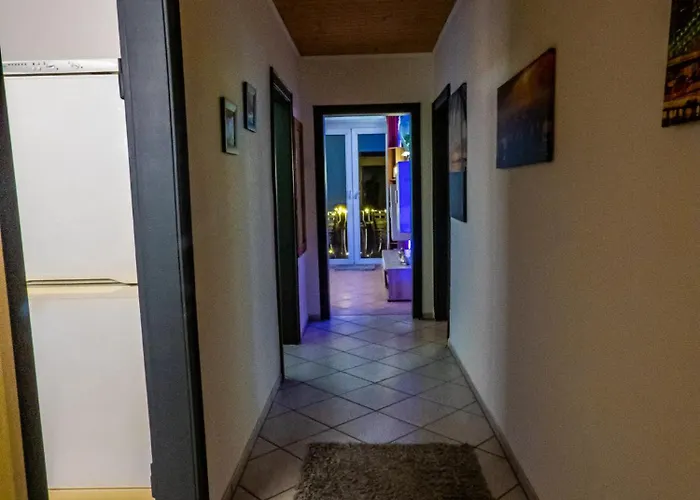 #121 Grosse, Gemuetliche Wohnung In Remscheid-City