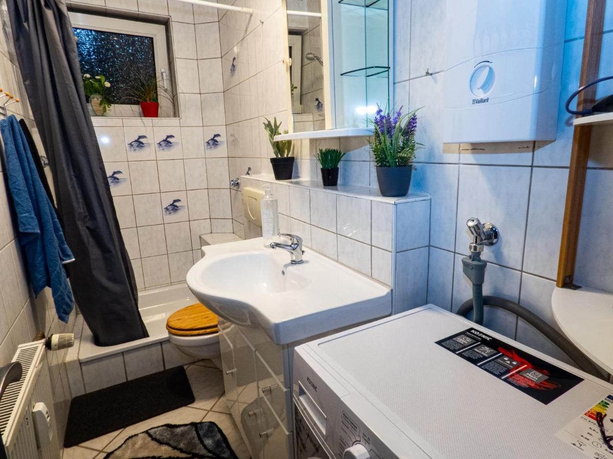 #121 Grosse, Gemuetliche In Remscheid-city * Remscheid